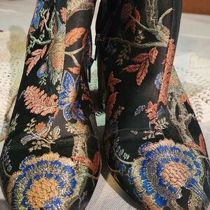 Embroidered Shorty Boots